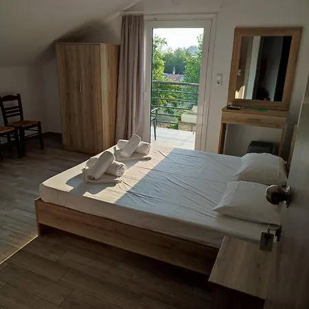 Popi アパートホテル タソス